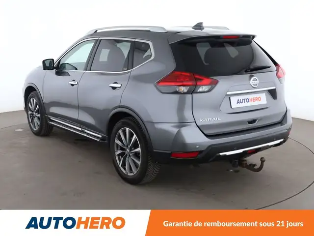 Nissan X-Trail view 4