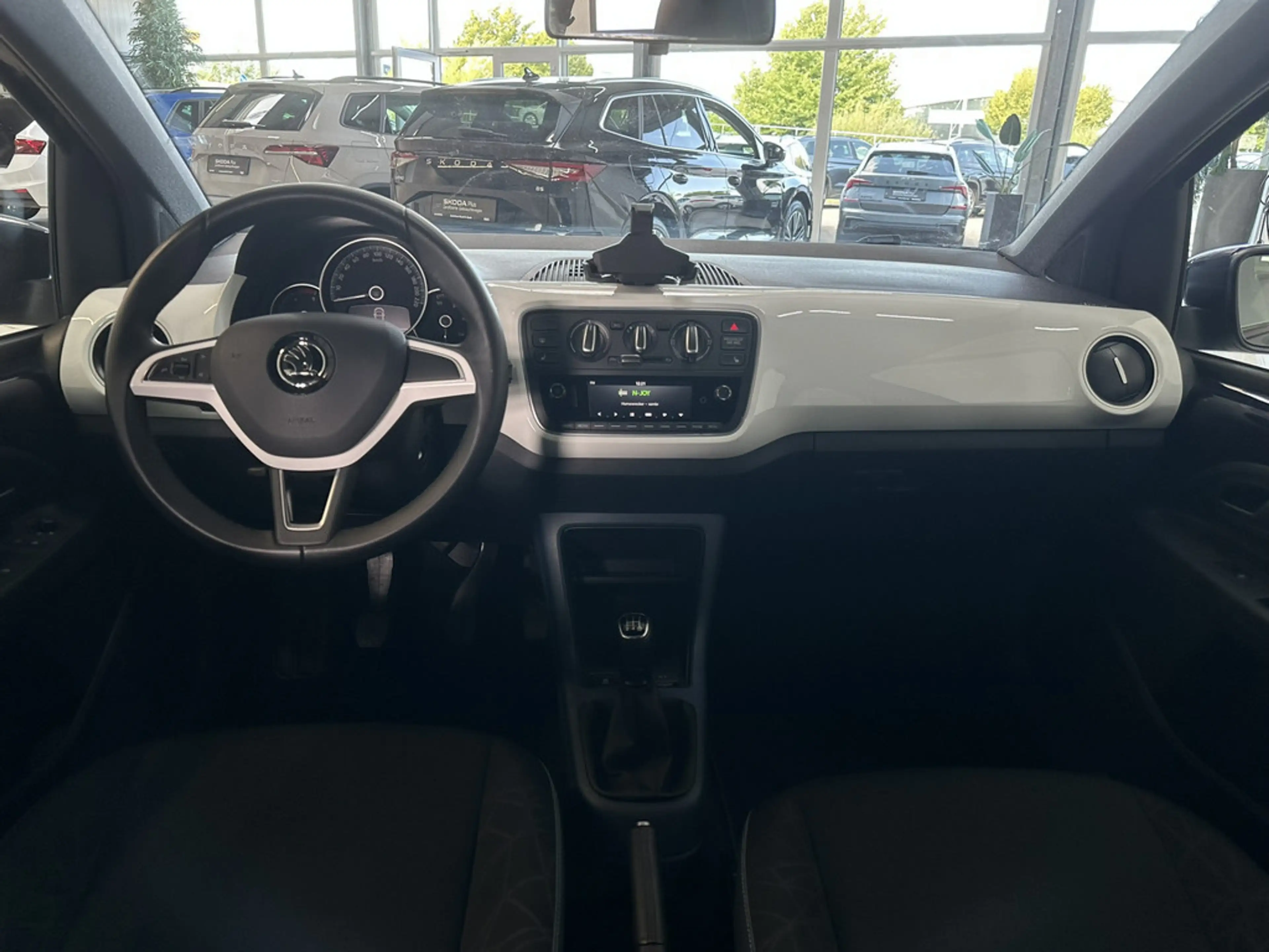 Skoda Citigo 1.0 Fun KLIMA PDC SHZ NAVI FACELIFT — photo 15