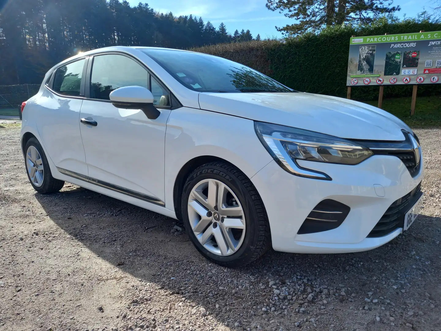 Renault Clio V STE 1.6 E-TECH 140 BUSINESS GPS 2 PLACES 33437KM Blanc - 1