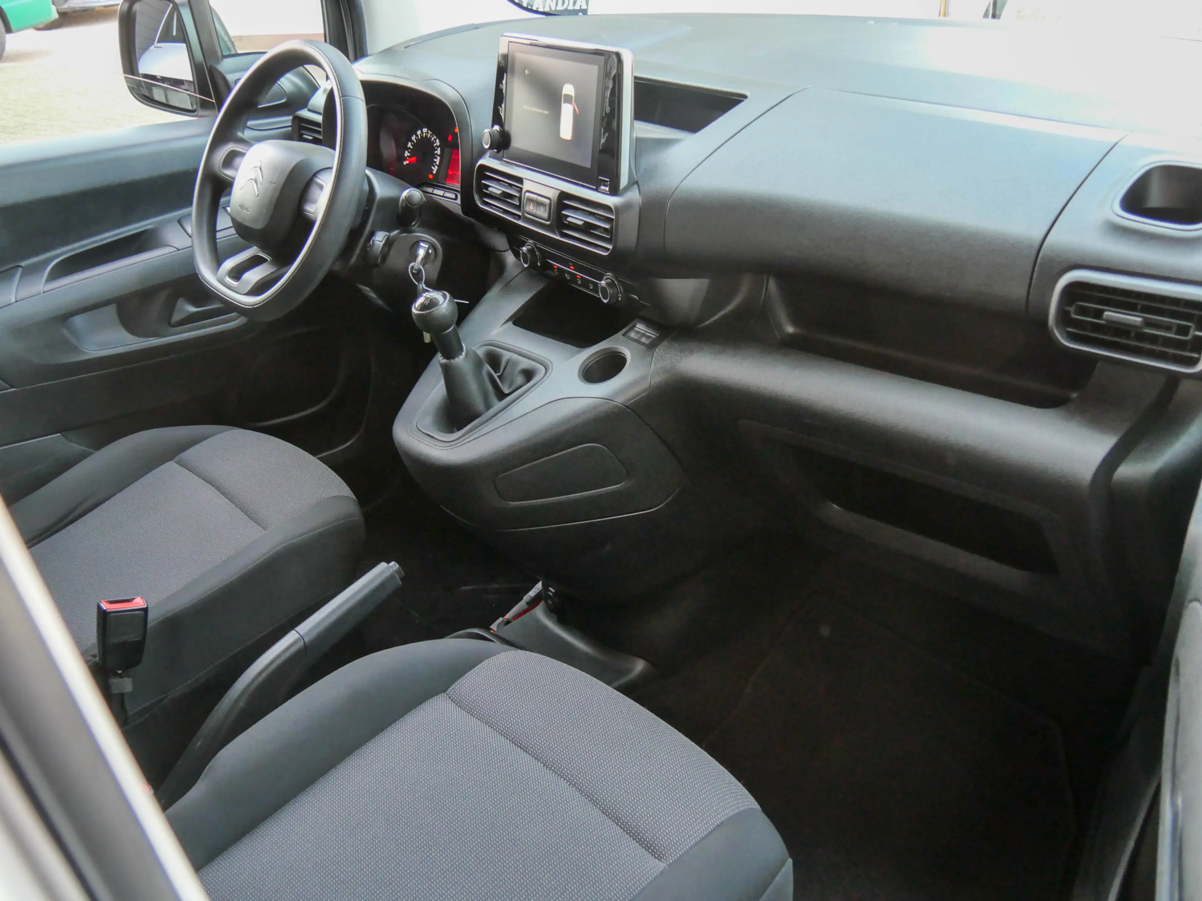 Citroen Berlingo 1.5 BlueHDI Control | APPLE CARPLAY / ANDROID AUTO — photo 4