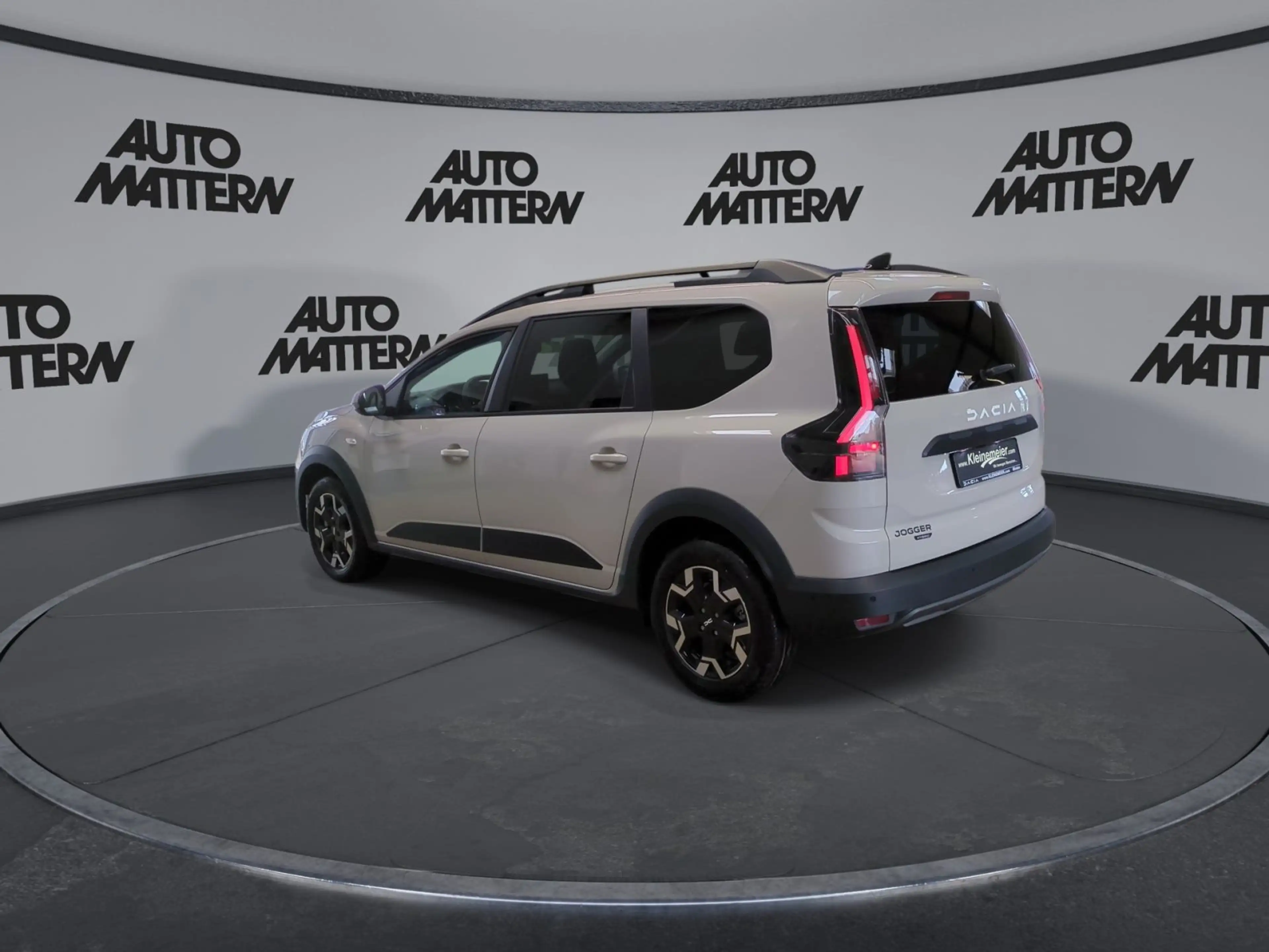 Dacia Jogger Journey Hybrid 155*Navi*RFK*SHZ* — photo 6