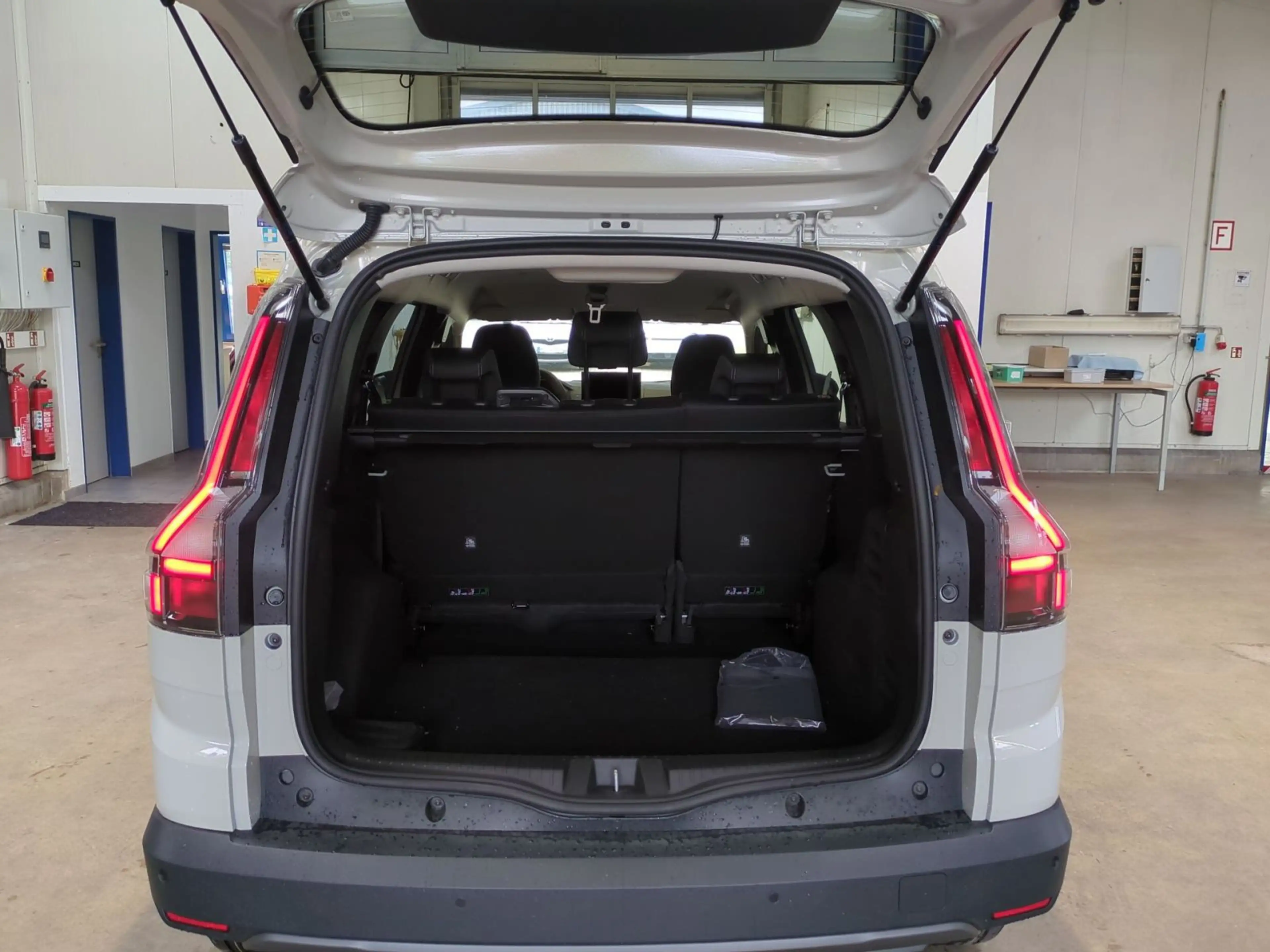 Dacia Jogger Journey Hybrid 155*Navi*RFK*SHZ* — photo 10