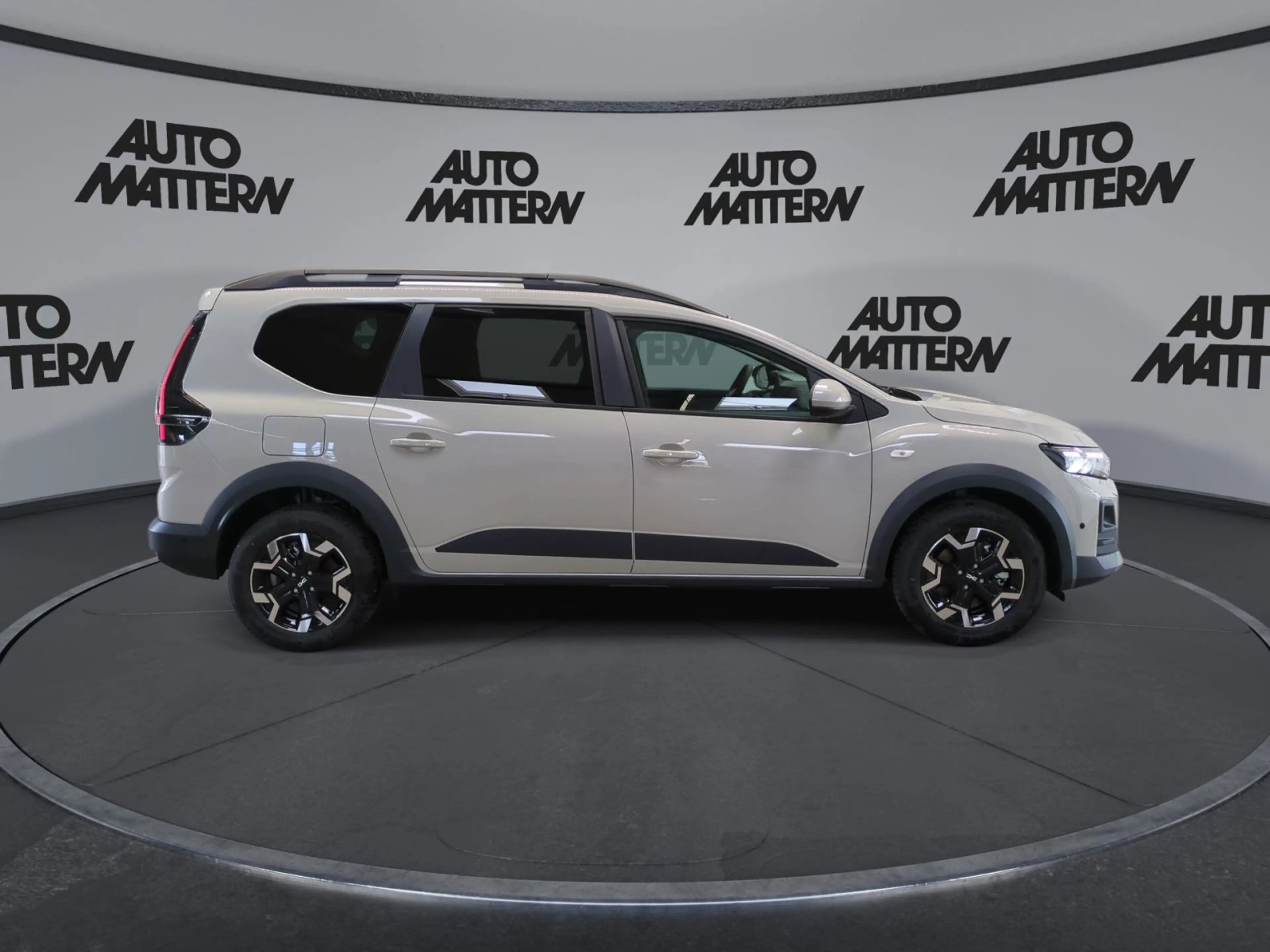 Dacia Jogger Journey Hybrid 155*Navi*RFK*SHZ* — photo 9