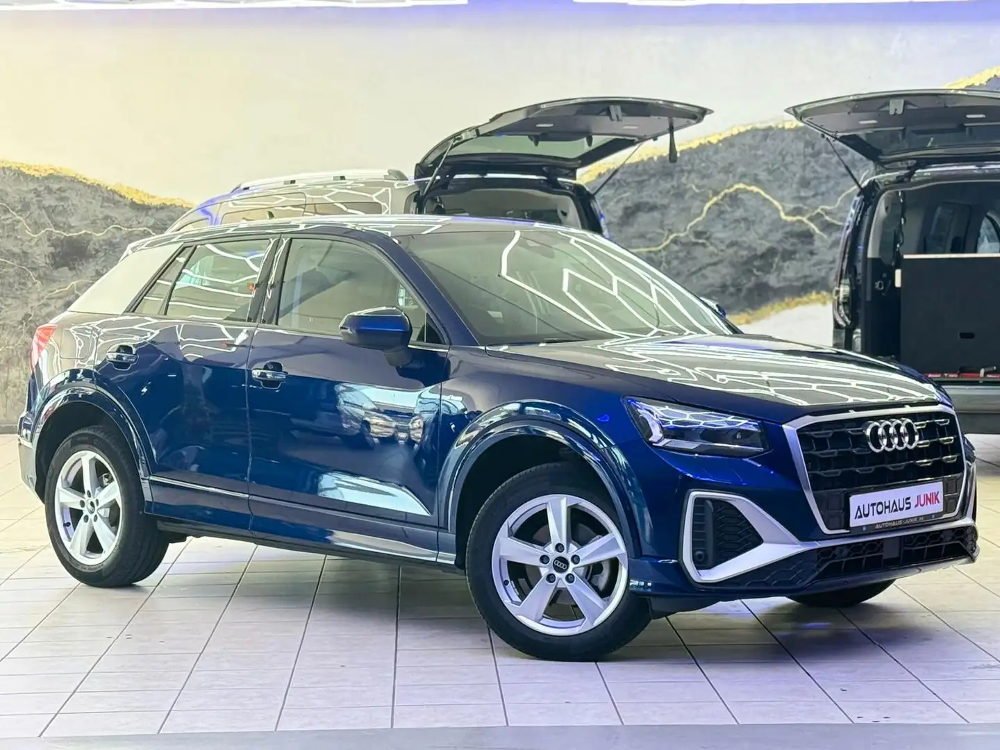 Audi Q2 35 TFSI S line-Automatik-LED-Kamera Bleu - 1