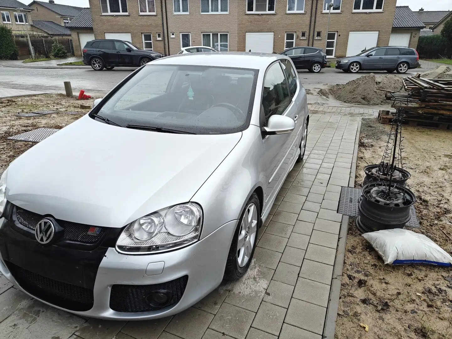 Volkswagen Golf 2.0 TDI DPF Sportline - 2