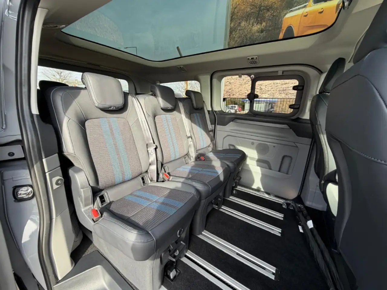 Ford Tourneo Custom +AHK+Pano+360°Kamera+BLIS+Winter-P. 10