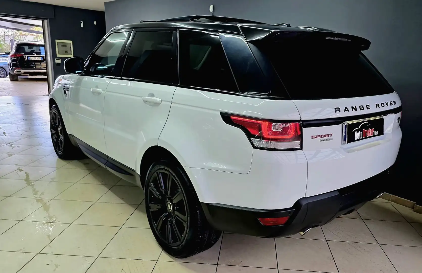 Land Rover Range Rover Sport 3.0 SDV6 HSE Dynamic 306cv BLACK LINE Bianco - 2