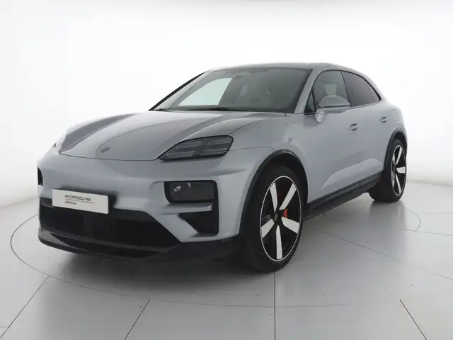 2024 Porsche Macan in Silver for sale