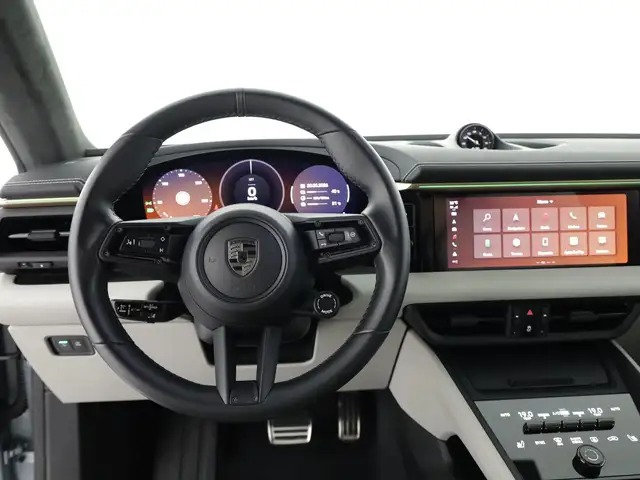 Porsche Macan view 9