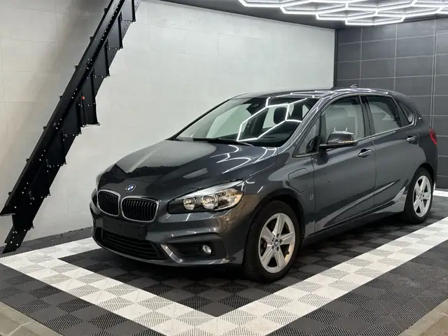 BMW 225 Xe Active Tourer Plug in Hybride