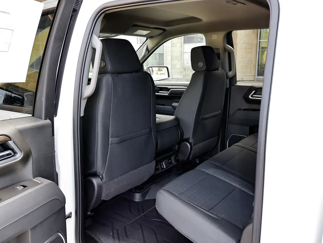Chevrolet Silverado 1500 снимка Chevrolet Silverado 1500