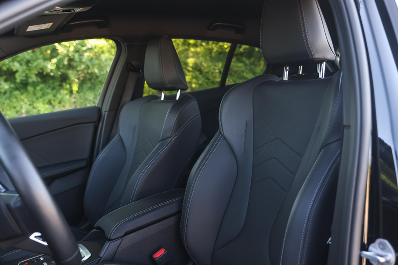 BMW 120 1 Serie M Sport Automaat / Sportstoelen / M Adapti — photo 12