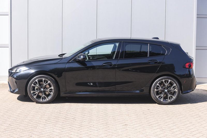 BMW 120 1 Serie M Sport Automaat / Sportstoelen / M Adapti — photo 7