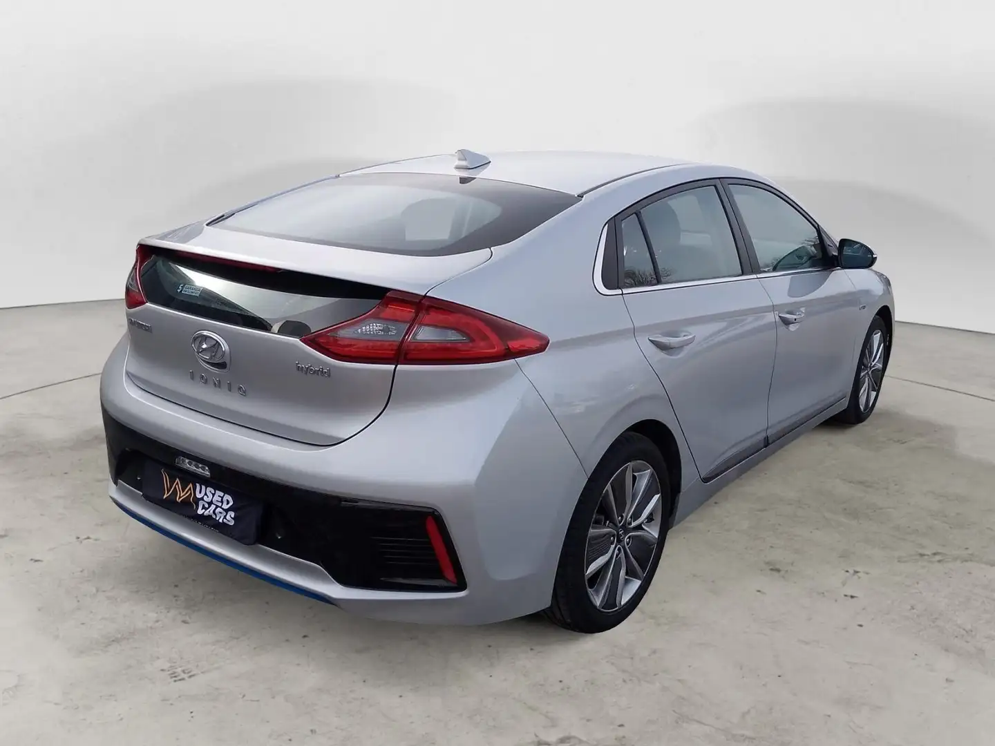 Hyundai IONIQ 1.6 Hybrid DCT Style Silber - 2