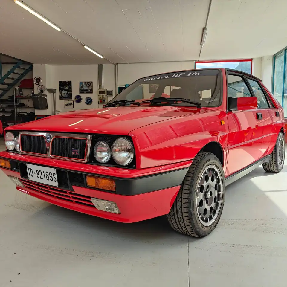Lancia Delta 2.0 16v HF Integrale, foto 2