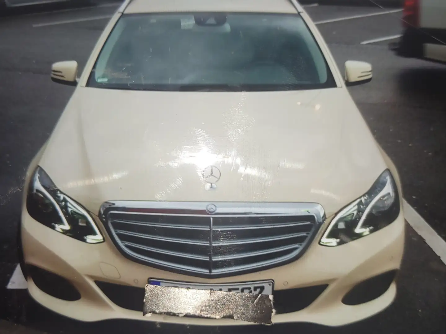 Mercedes-Benz E 200 E 200 d T 9G-TRONIC Exclusive Beige - 1