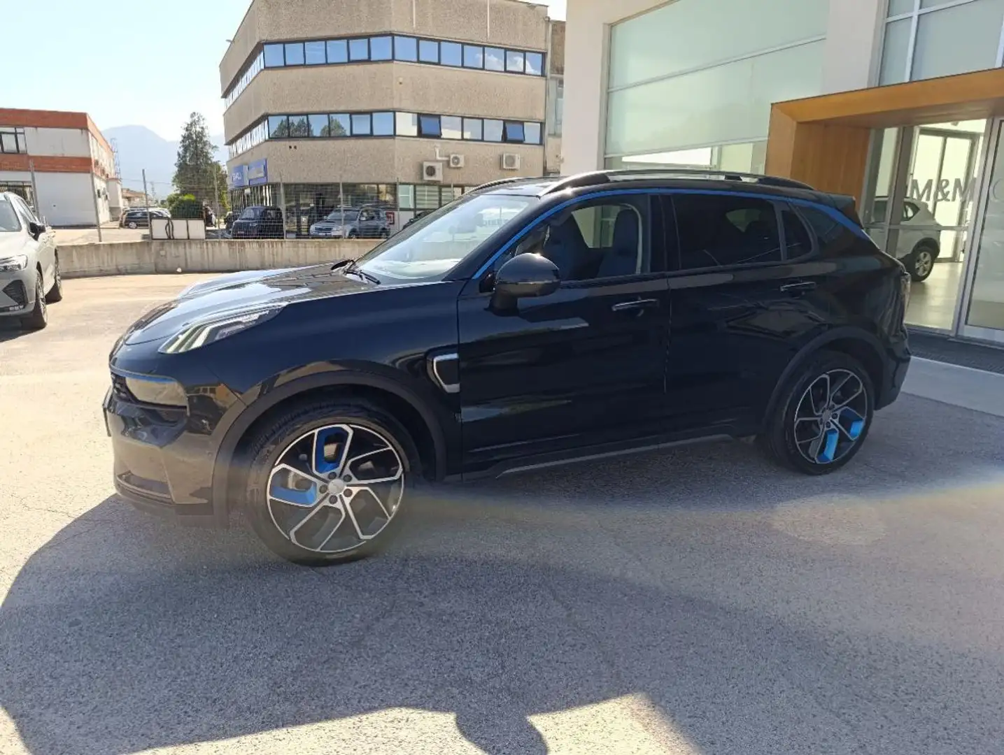 Lynk & Co 01 PHEV Nero - 2