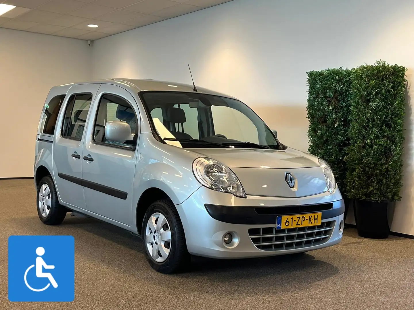 Renault Kangoo Rolstoelauto 3+1 (Rolstoel geschikt) Grijs - 1