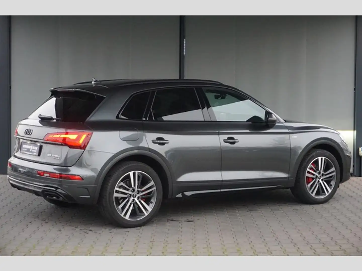 Audi Q5 50 TFSI e quattro S line BO Luft Matrix Grau - 2
