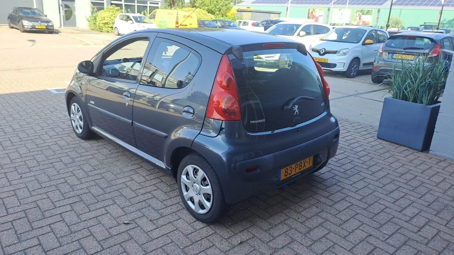 Peugeot 107 1.0-12V Millesim 200 68 PK | WORDT VERWACHT | Grijs - 2