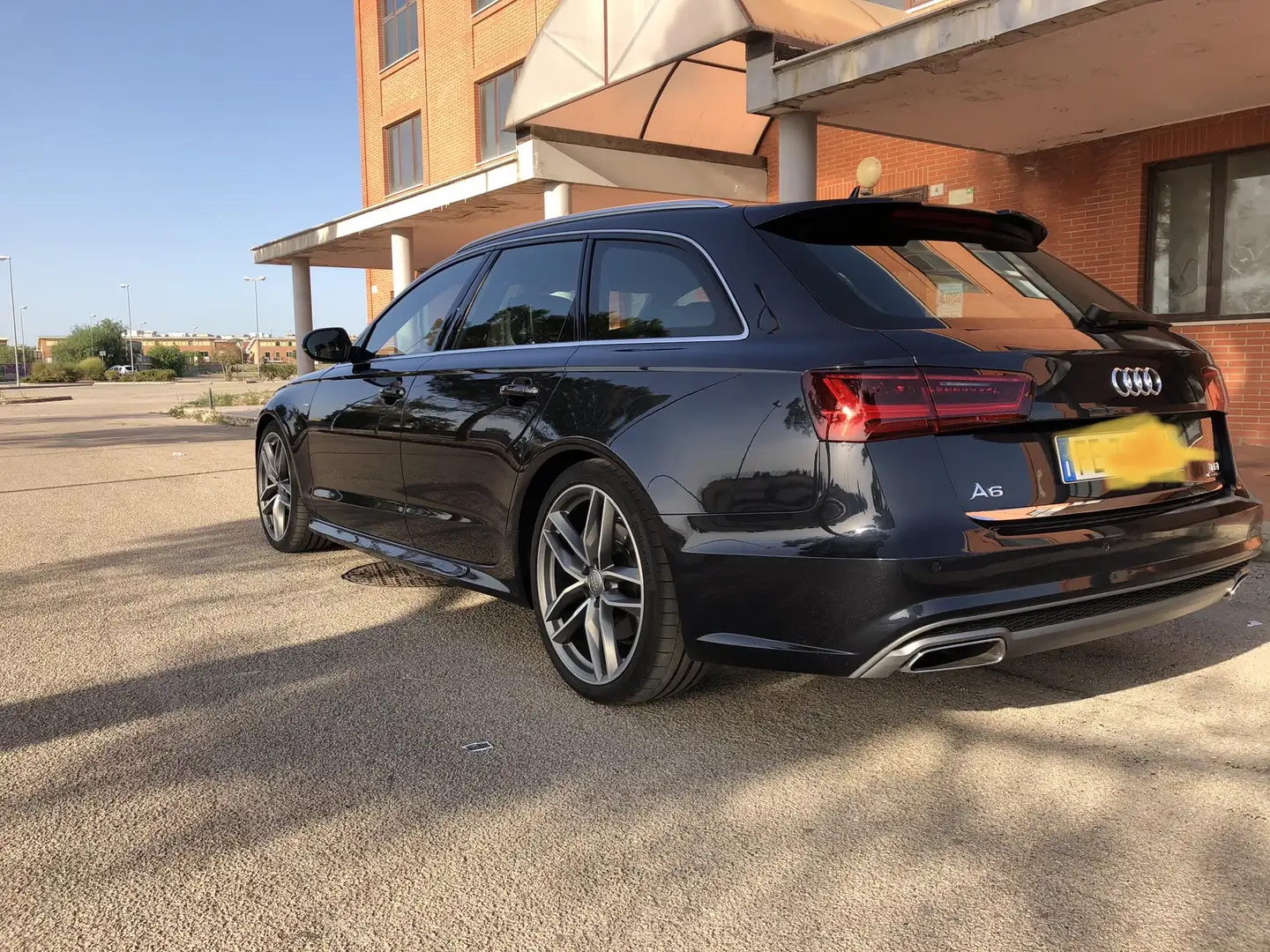 Audi A6 Avant 3.0 tdi Business Plus quattro 272cv s-tronic - 2