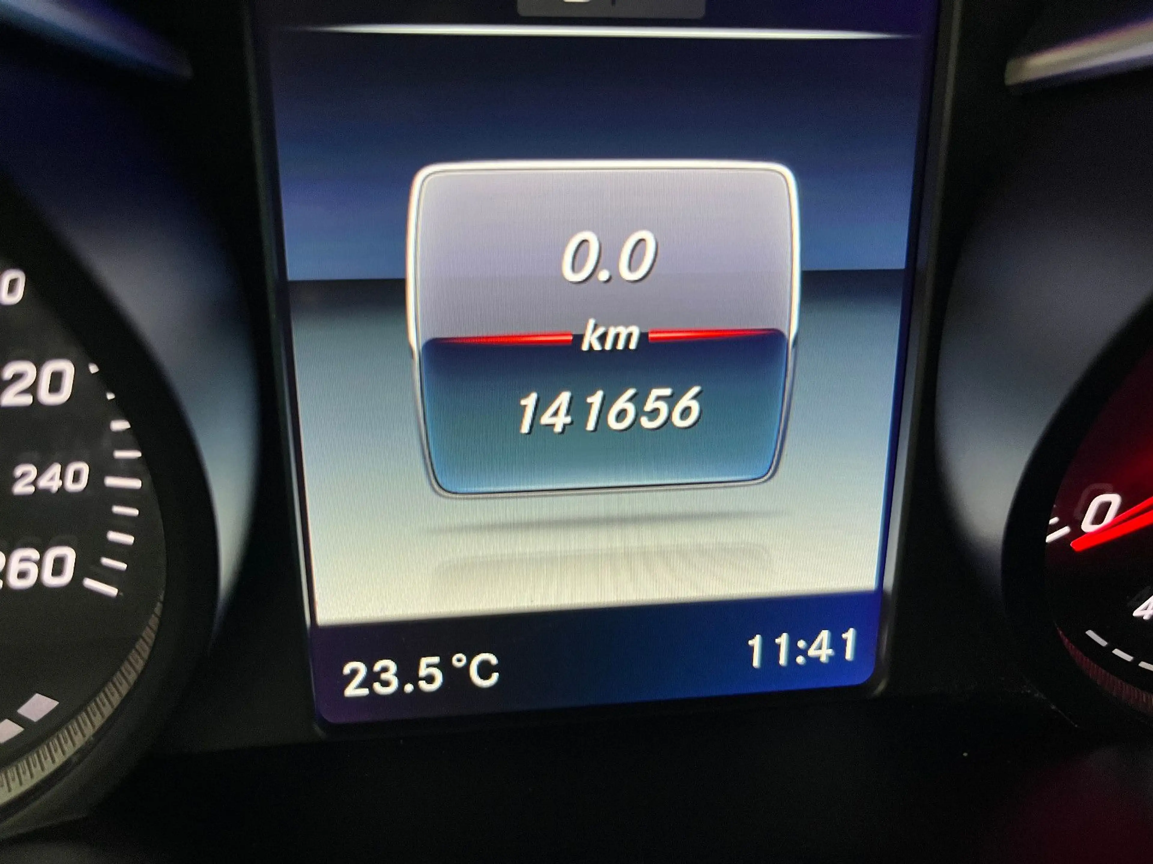 Mercedes-Benz C 250 T-Mod. AMG Navi/LED/Kamera/AHK/Totw./AmbLi — photo 12