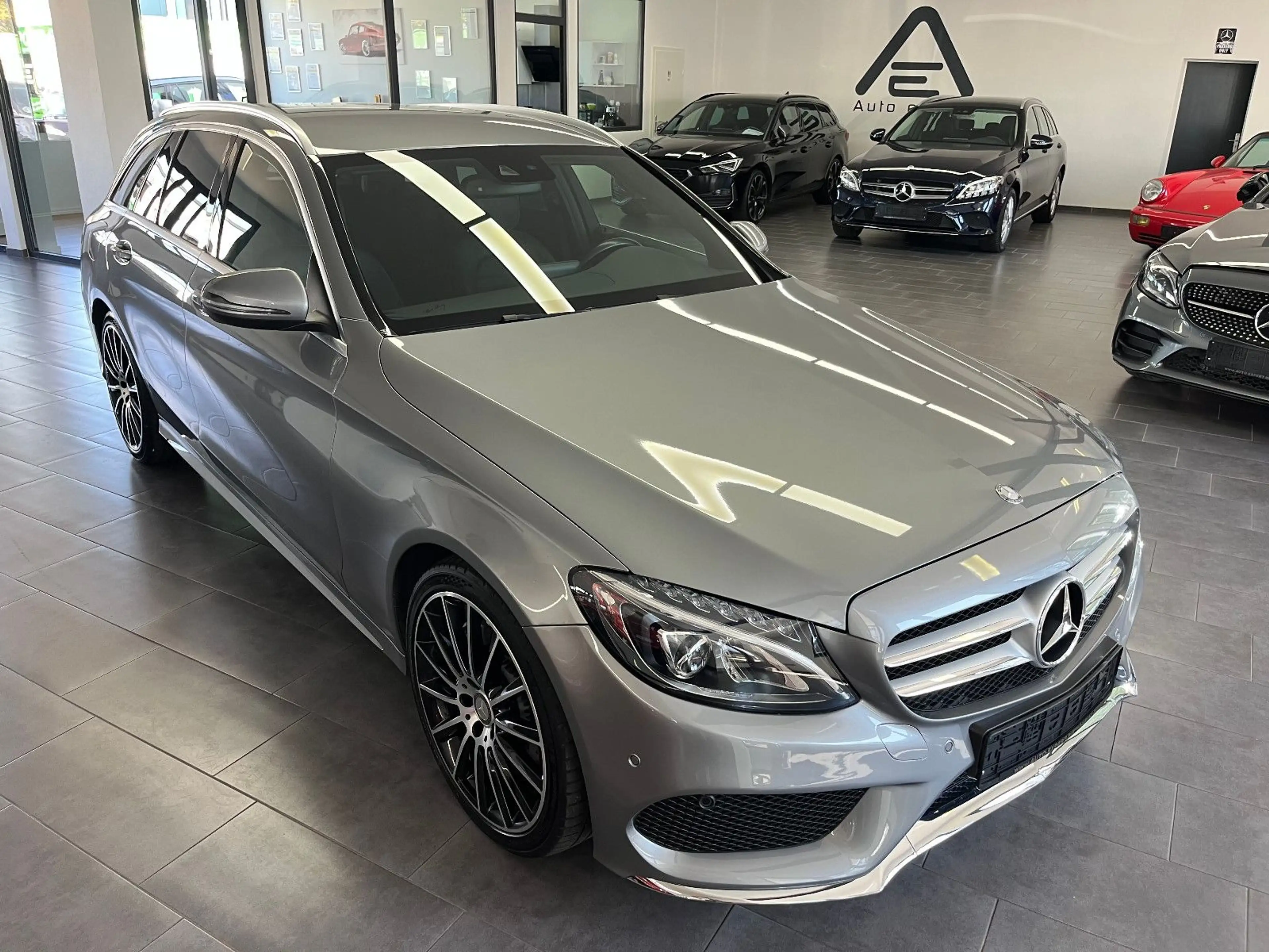Mercedes-Benz C 250 T-Mod. AMG Navi/LED/Kamera/AHK/Totw./AmbLi