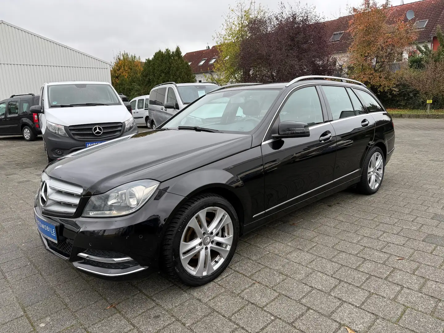 Mercedes-Benz C 250 T-Modell 7G AVANTGARDE NAVI AHK PDC Schwarz - 2
