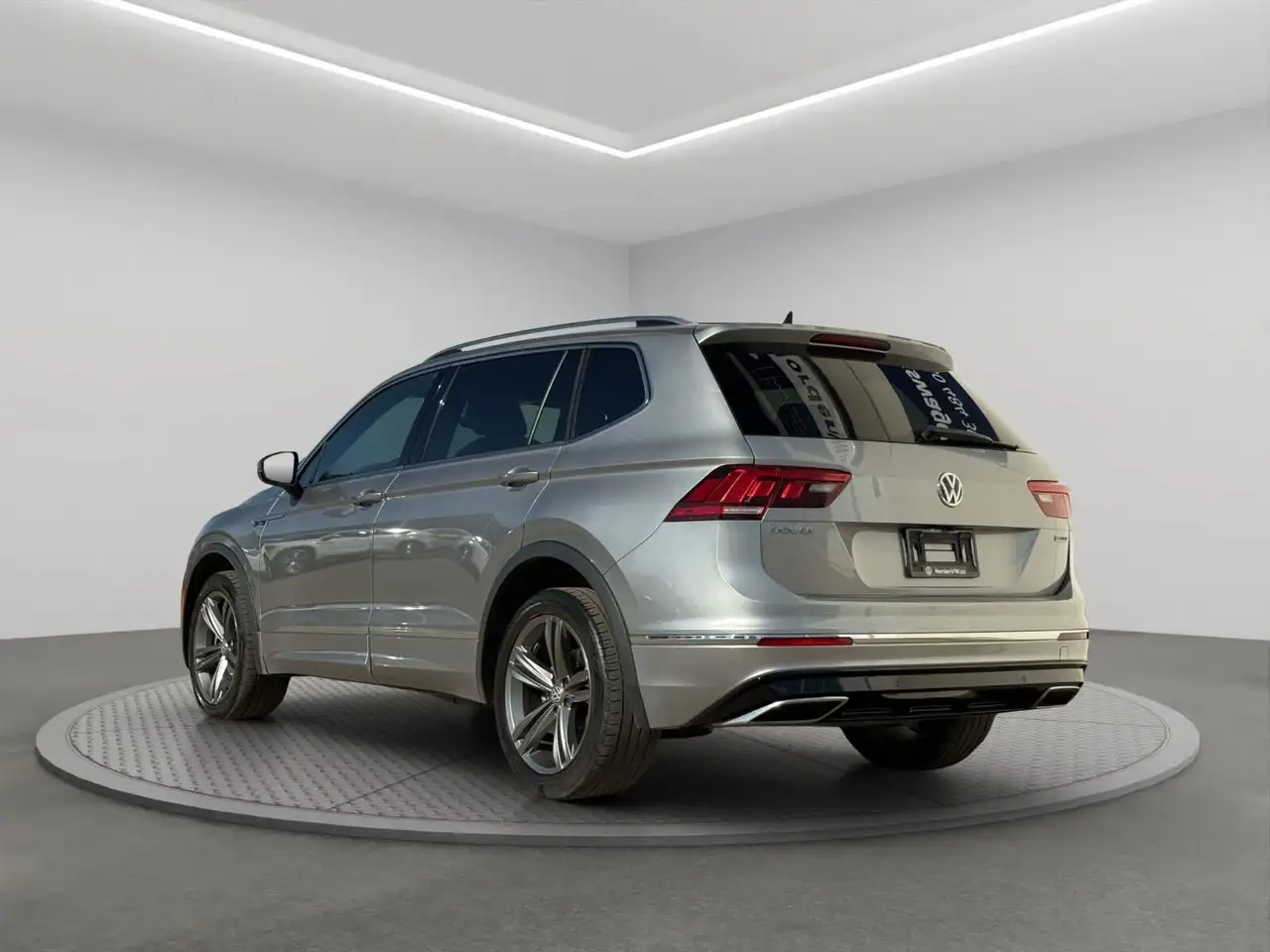 Volkswagen Tiguan снимка Volkswagen Tiguan