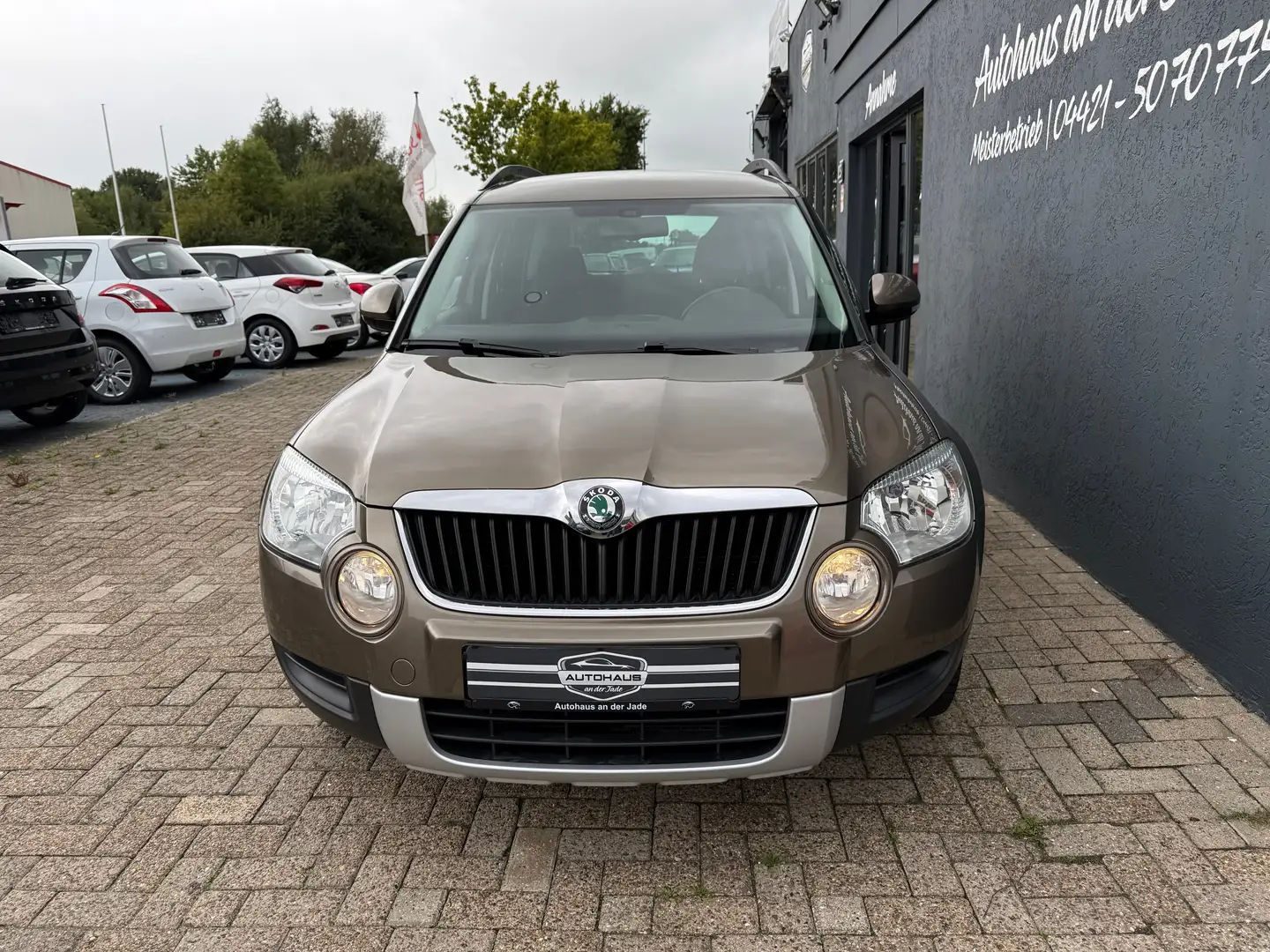 Skoda Yeti Ambition Plus Edition*Top Zustand*2Hand*SH gepfle Brun - 2