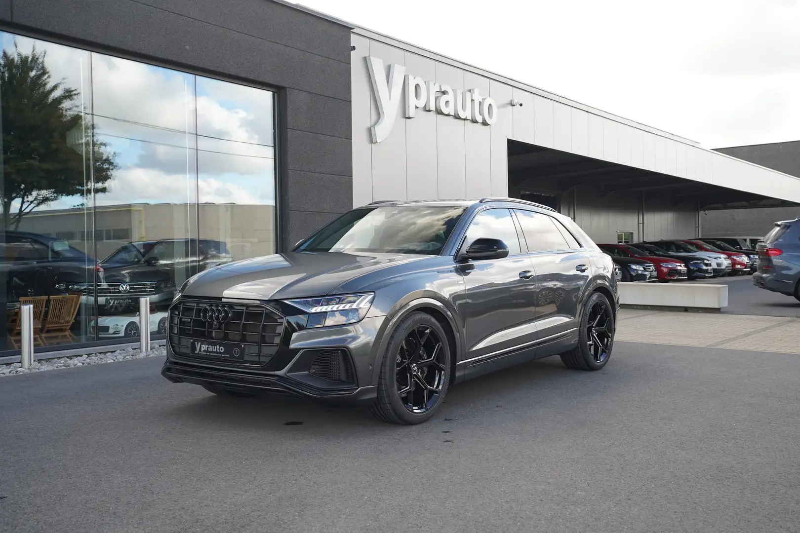 Audi Q8 Q8 55 TFSI e-tron Plugin Sportback  quattro S line Grau - 1