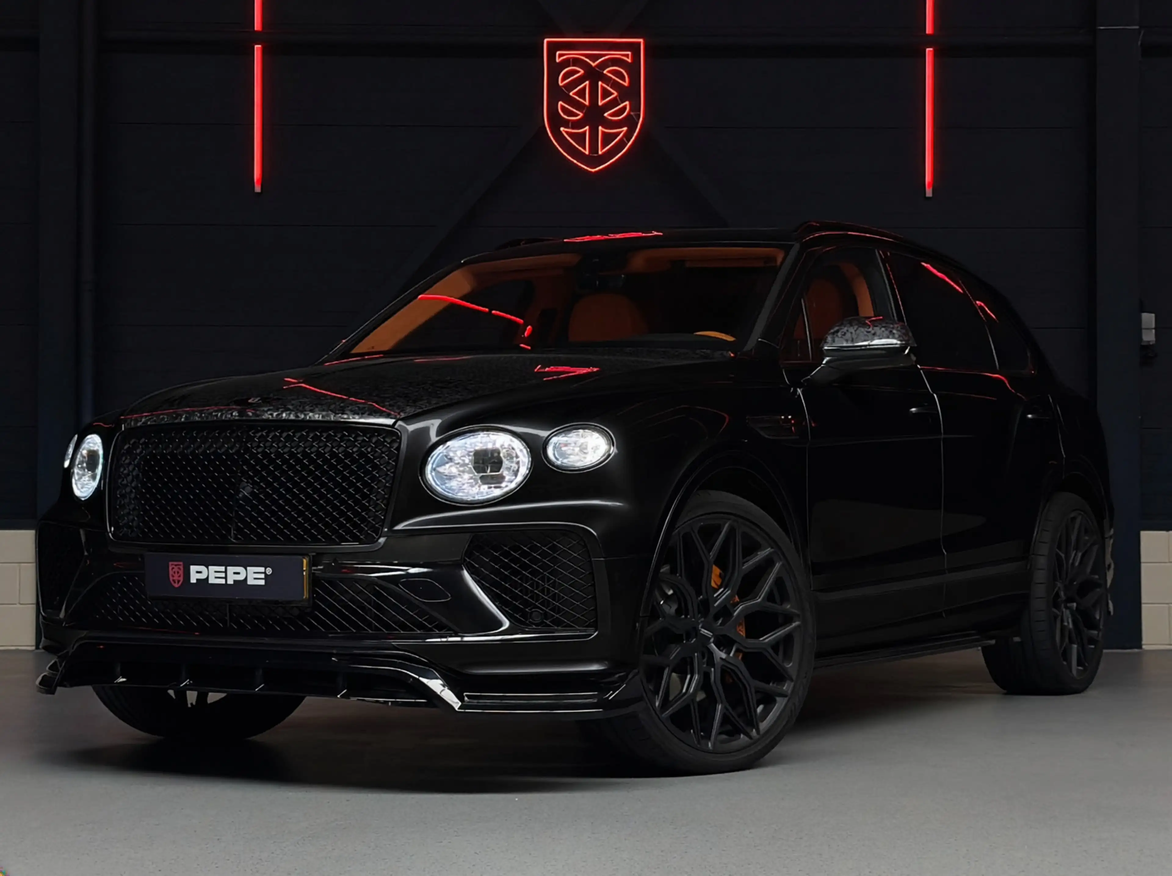 Bentley Bentayga V6 Hybrid |CARBON|PANO|MASSAGE|24"VOSSEN