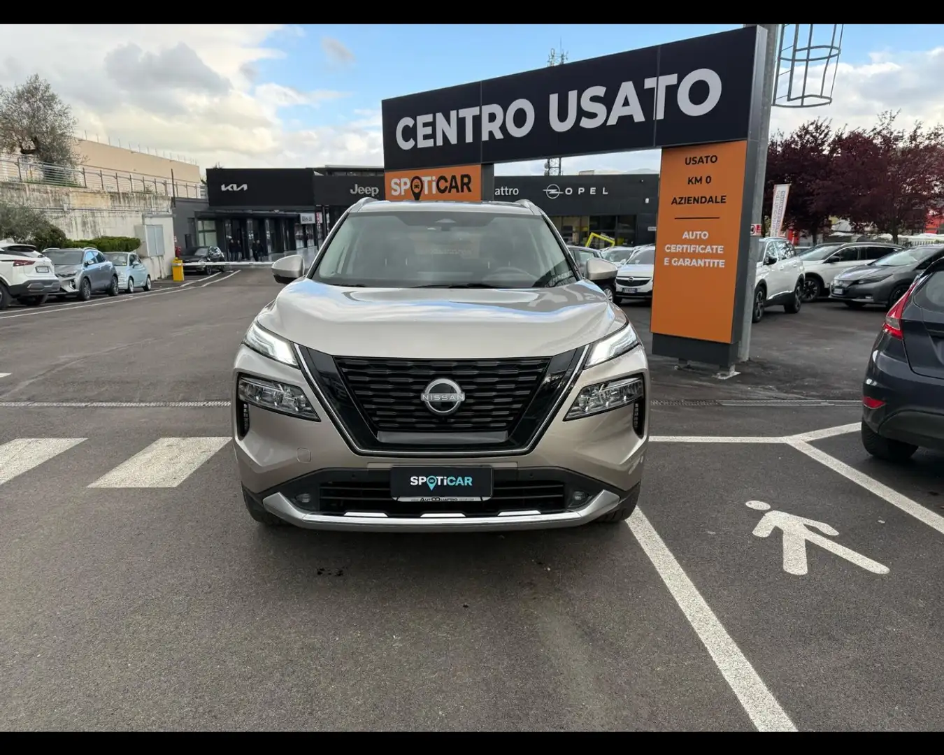 Nissan X-Trail 1.5 e-POWER Tekna Bej - 2