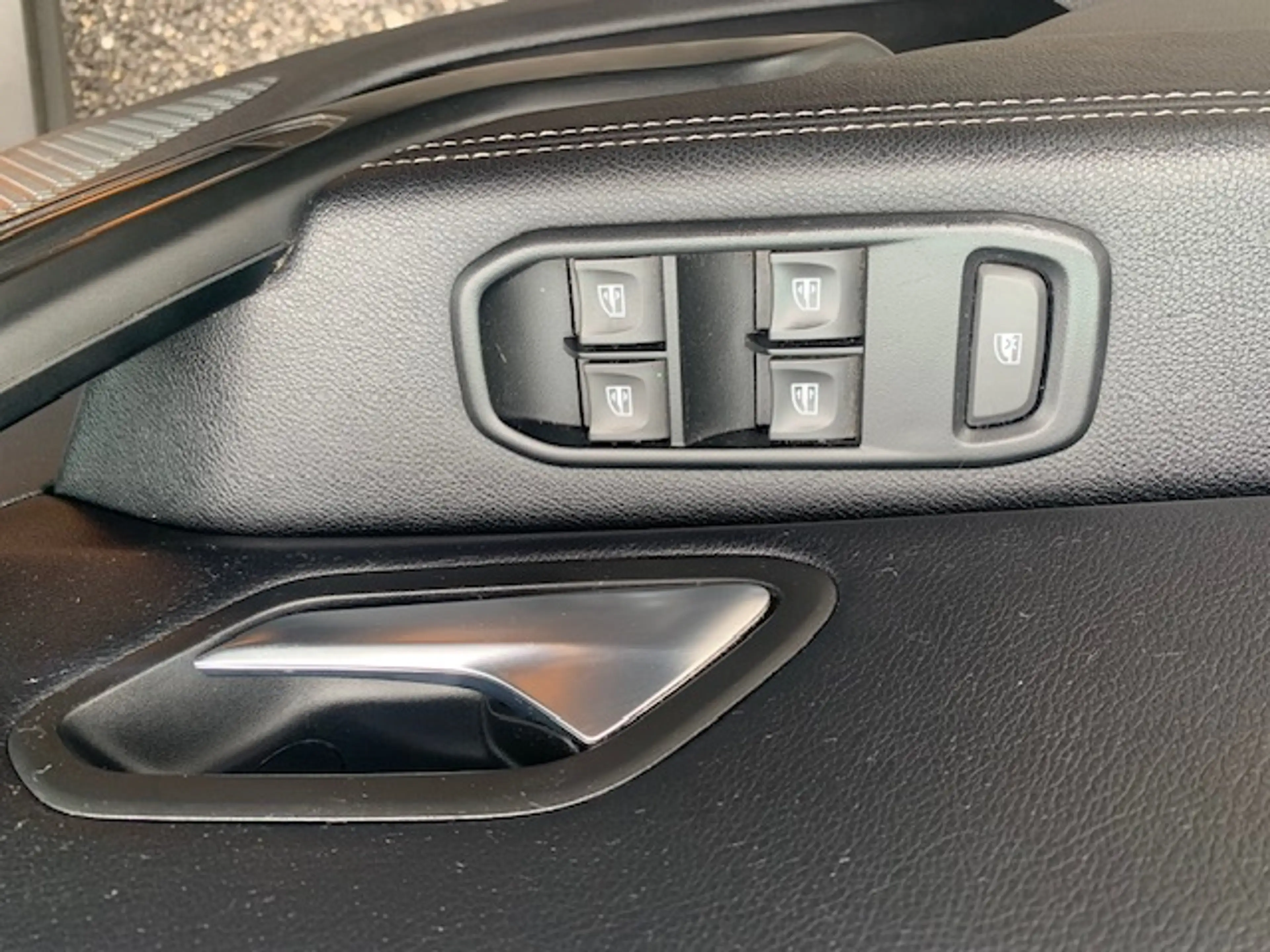 Dacia Duster Duster TCe 130 2WD AHK/Tempomat/Klimaautomatik — photo 6