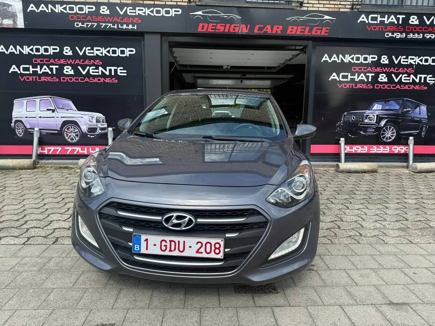 Hyundai i30 i30 1.4i Style Climatistions Grijs - 2