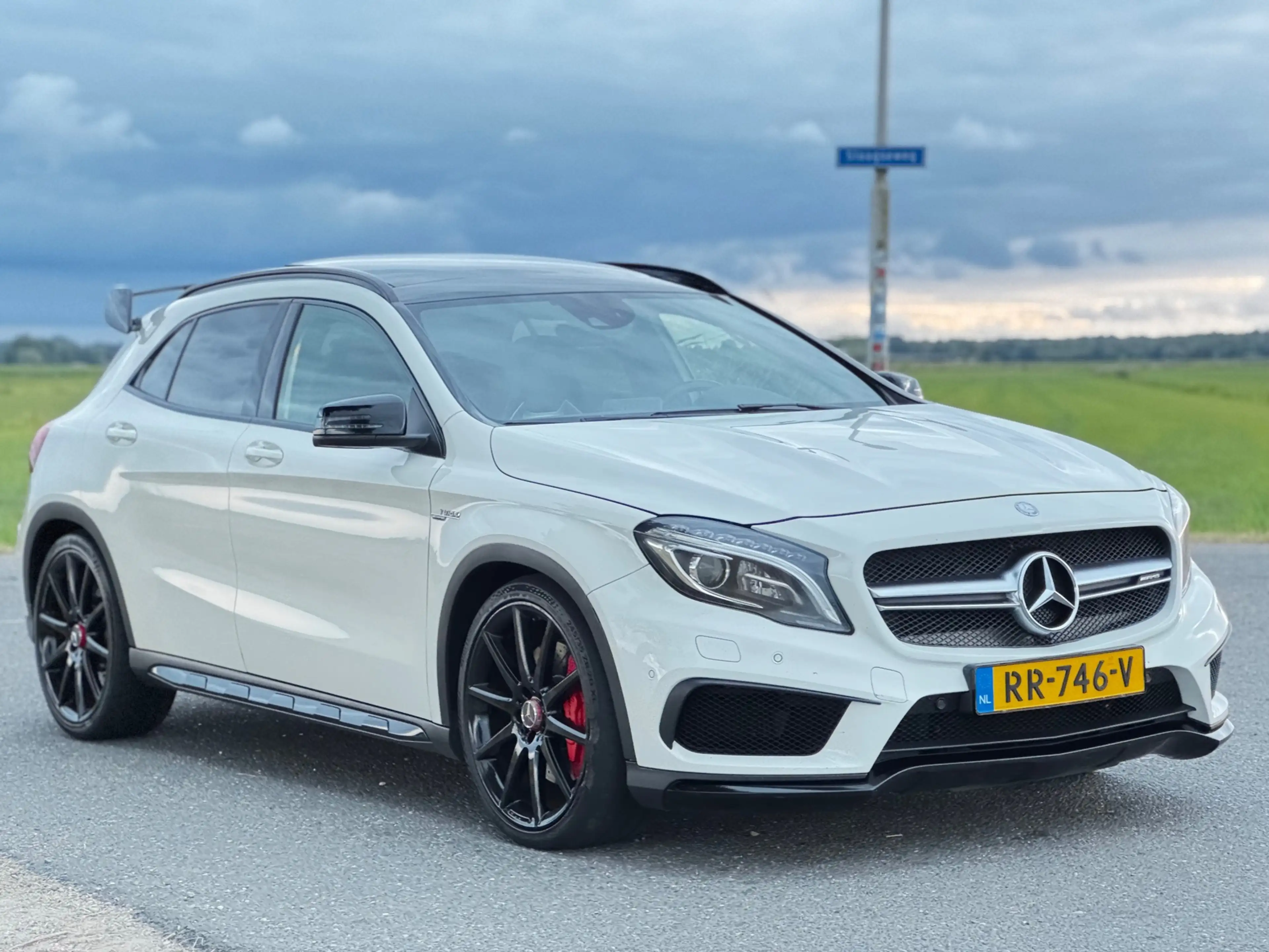 Mercedes-Benz GLA 45 AMG 4Matic Edition 1|PANO|SCHAALSTOELEN|MEMMORIE — photo 15