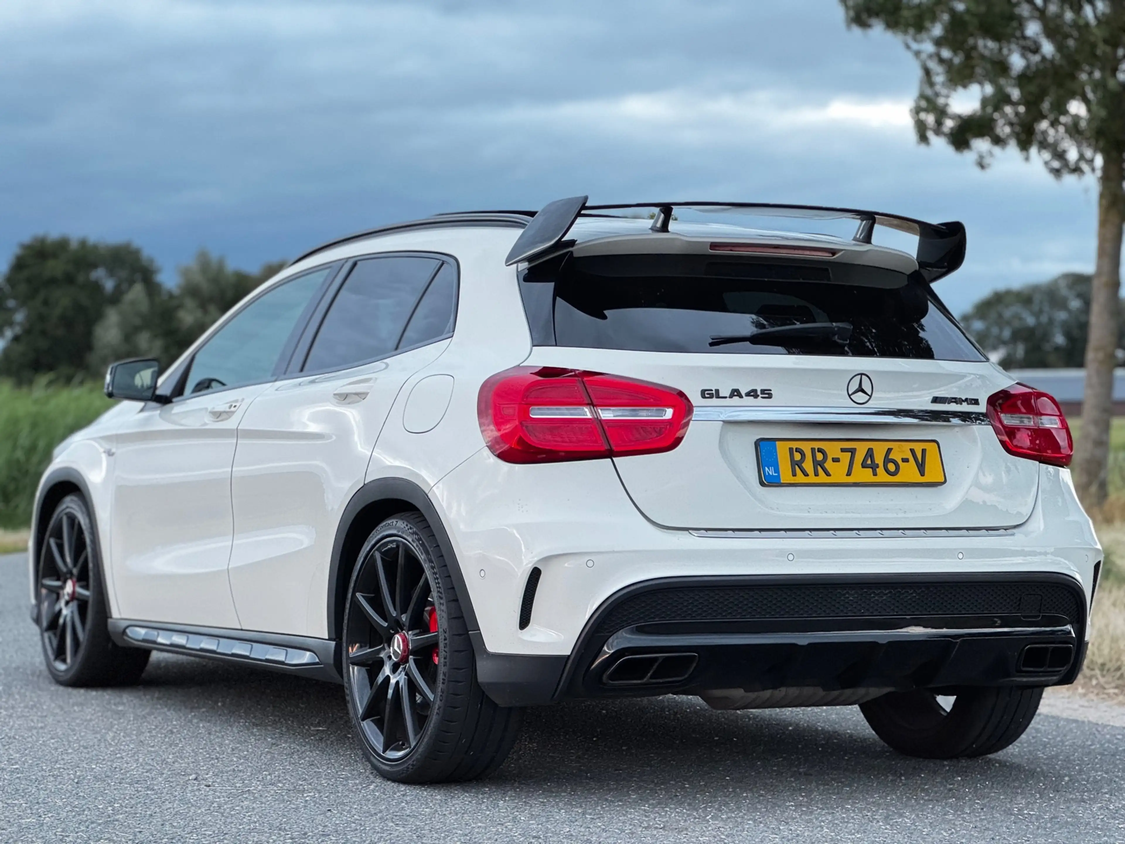Mercedes-Benz GLA 45 AMG 4Matic Edition 1|PANO|SCHAALSTOELEN|MEMMORIE — photo 11