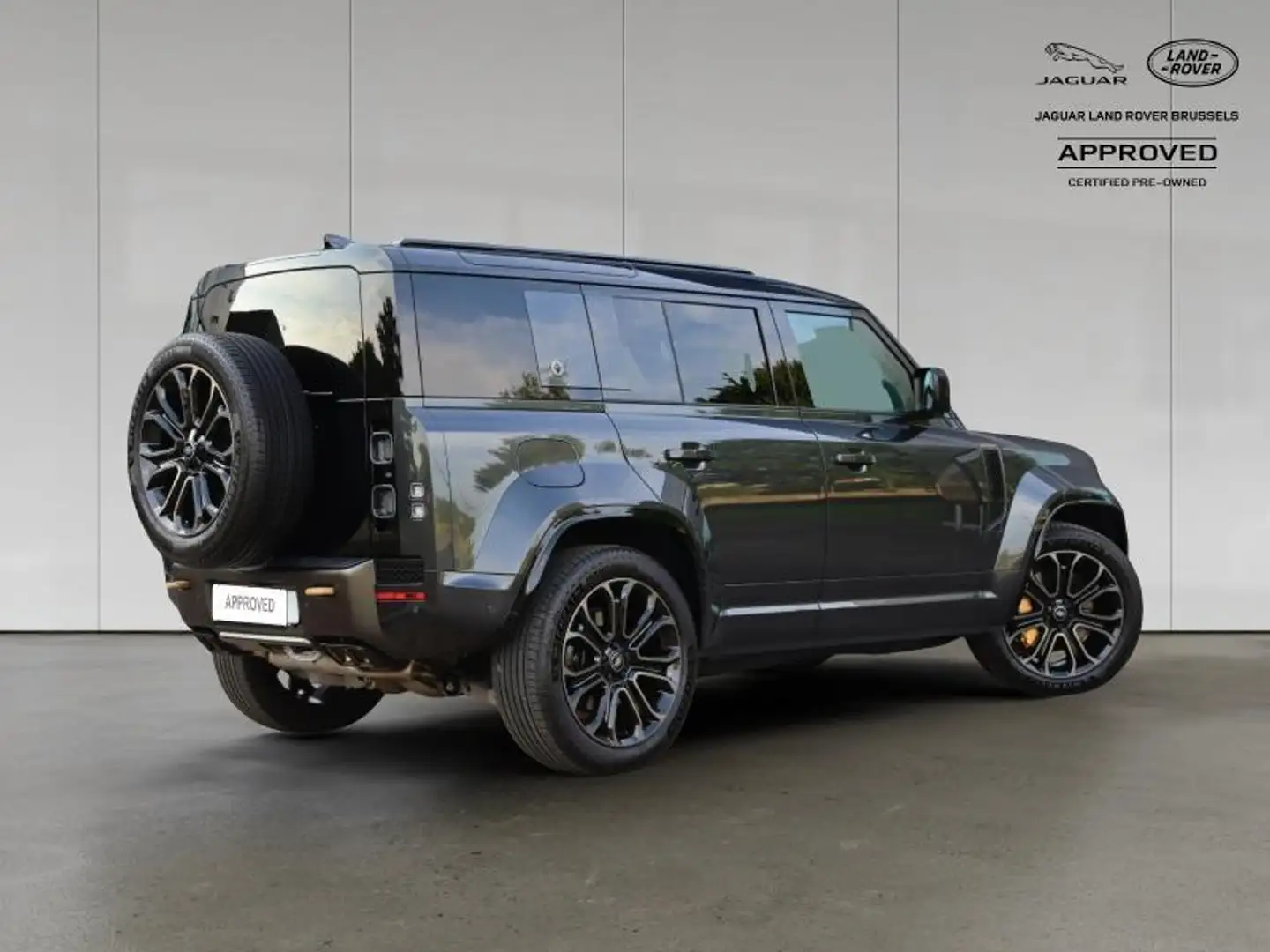 Land Rover Defender 110 P635 OCTA Edition One V8 Warranty until03/2030 Szary - 2