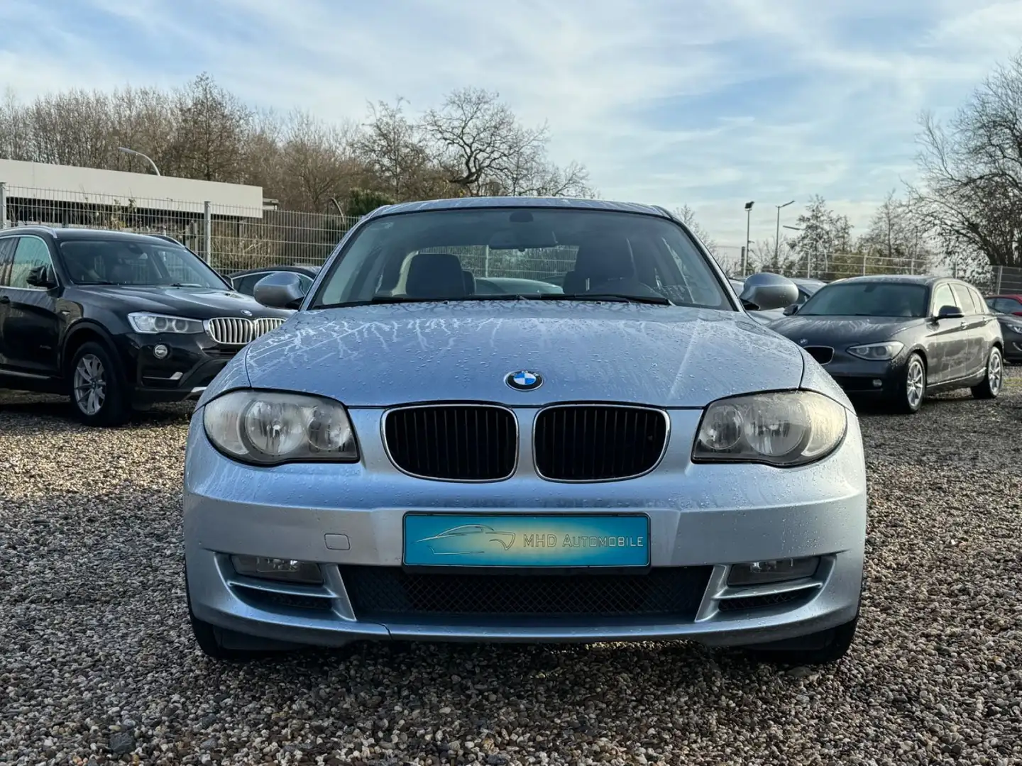 BMW 125 i Coupe Automatik   *6 Zylinder* Modrá - 2