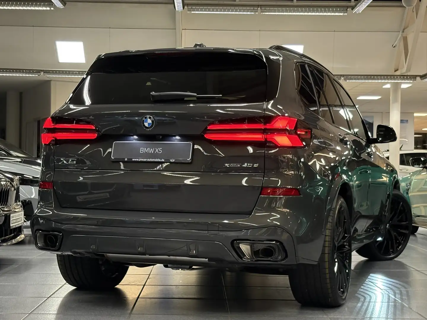 BMW X5 xDrive40d MSportPro DAProf PAProf Massage AHK Pano Szary - 2