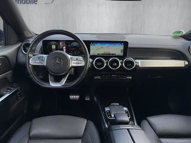Mercedes-Benz 220 view 11
