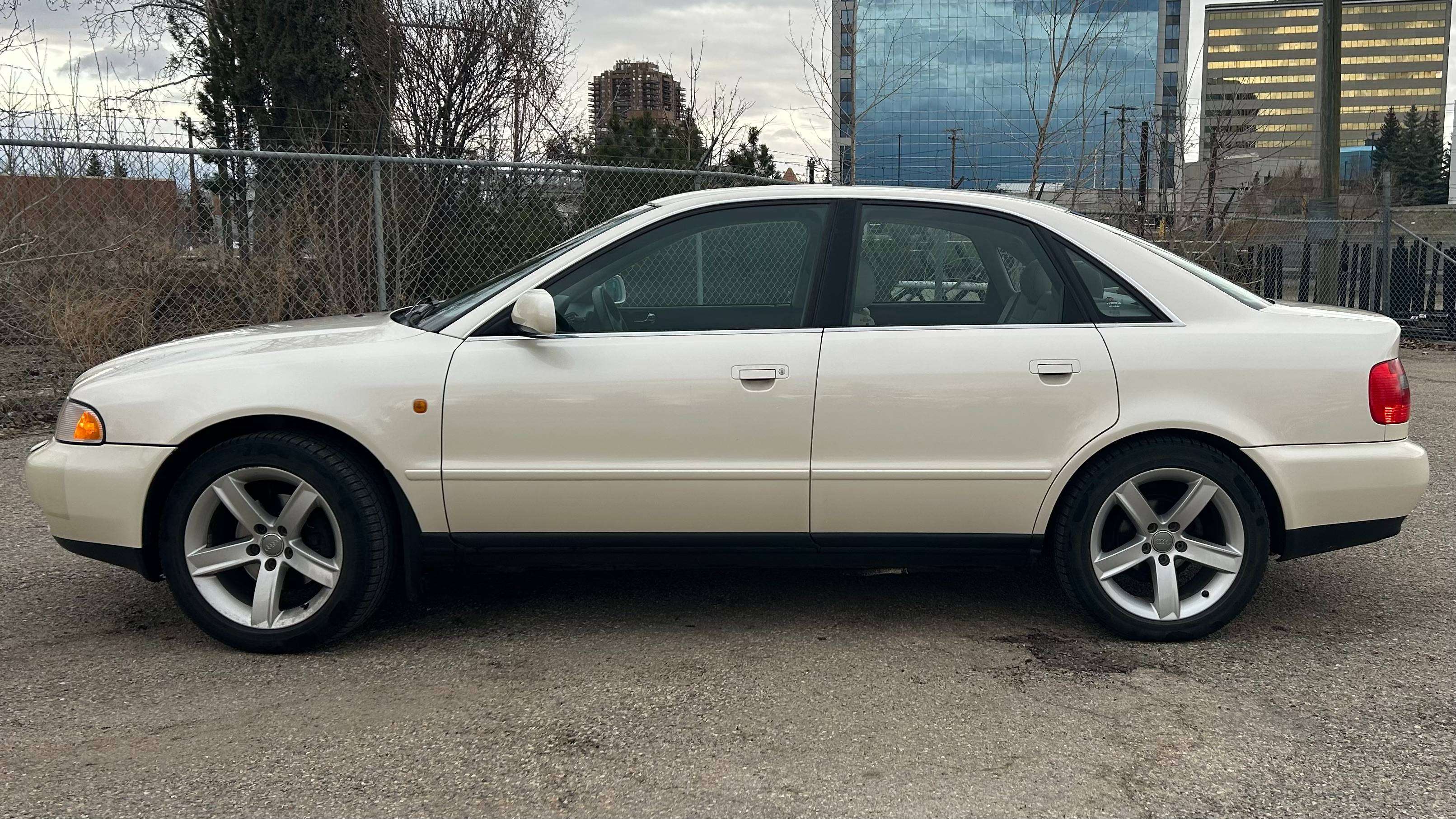 1998 Audi A4 alt 2