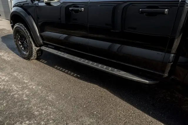 Ford F 150 F-150 Raptor SuperCrew 5,5'-Bed 4x4 Ansicht 12