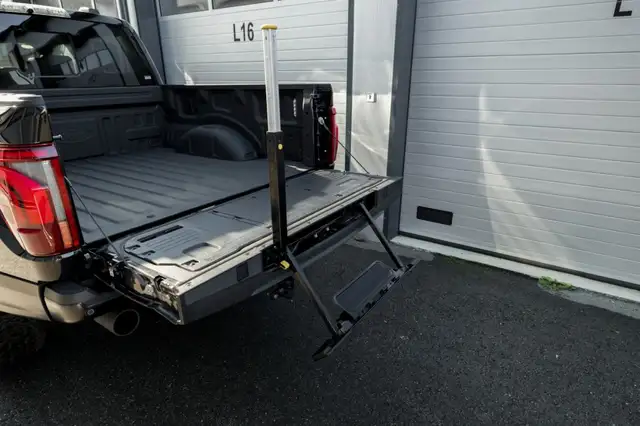 Ford F 150 F-150 Raptor SuperCrew 5,5'-Bed 4x4 Ansicht 18