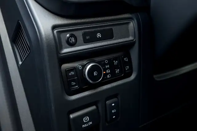 Ford F 150 F-150 Raptor SuperCrew 5,5'-Bed 4x4 Ansicht 40