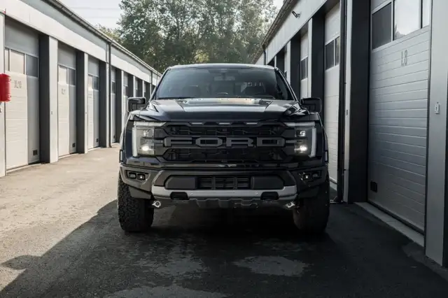 Ford F 150 F-150 Raptor SuperCrew 5,5'-Bed 4x4 Ansicht 5