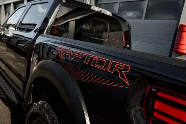 Ford F 150 F-150 Raptor SuperCrew 5,5'-Bed 4x4 Ansicht 14