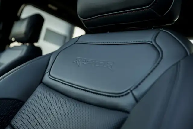 Ford F 150 F-150 Raptor SuperCrew 5,5'-Bed 4x4 Ansicht 44