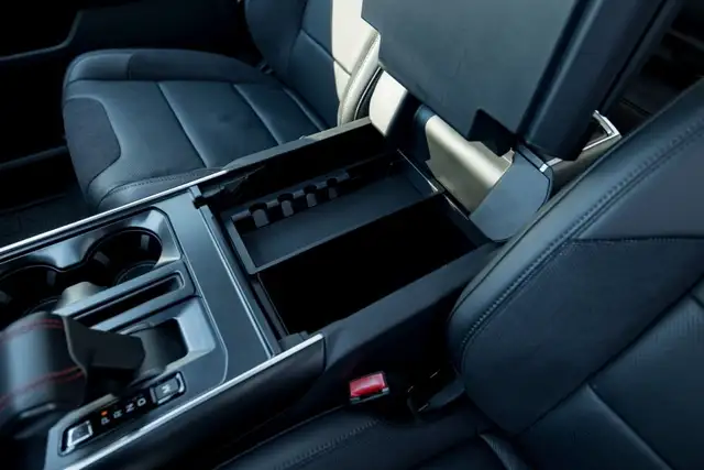 Ford F 150 F-150 Raptor SuperCrew 5,5'-Bed 4x4 Ansicht 39