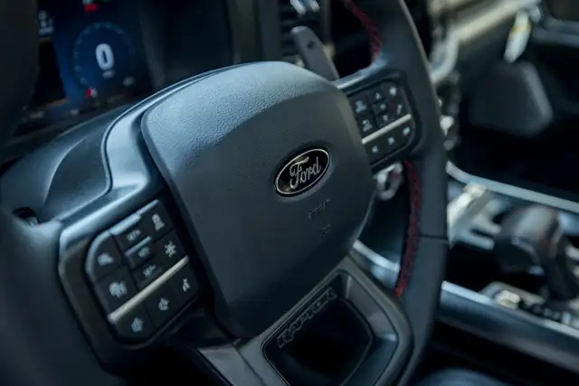 Ford F 150 F-150 Raptor SuperCrew 5,5'-Bed 4x4 Ansicht 22